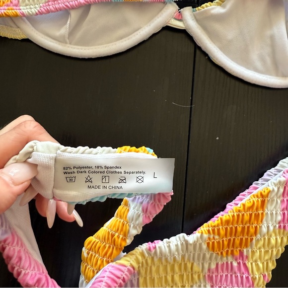 Colourful Bikini - Picture 10 of 10